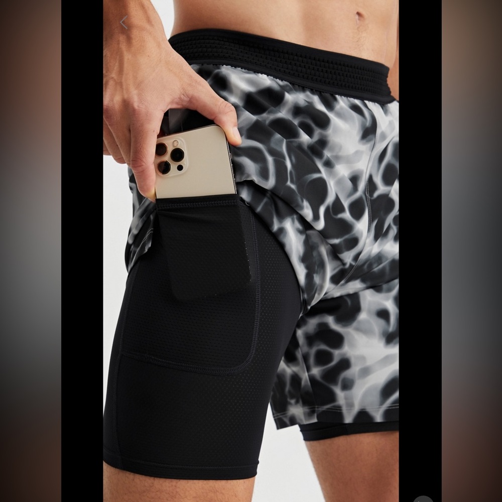 Fabletics The 7" (Lined) Fundamental Short  Men's Size XL